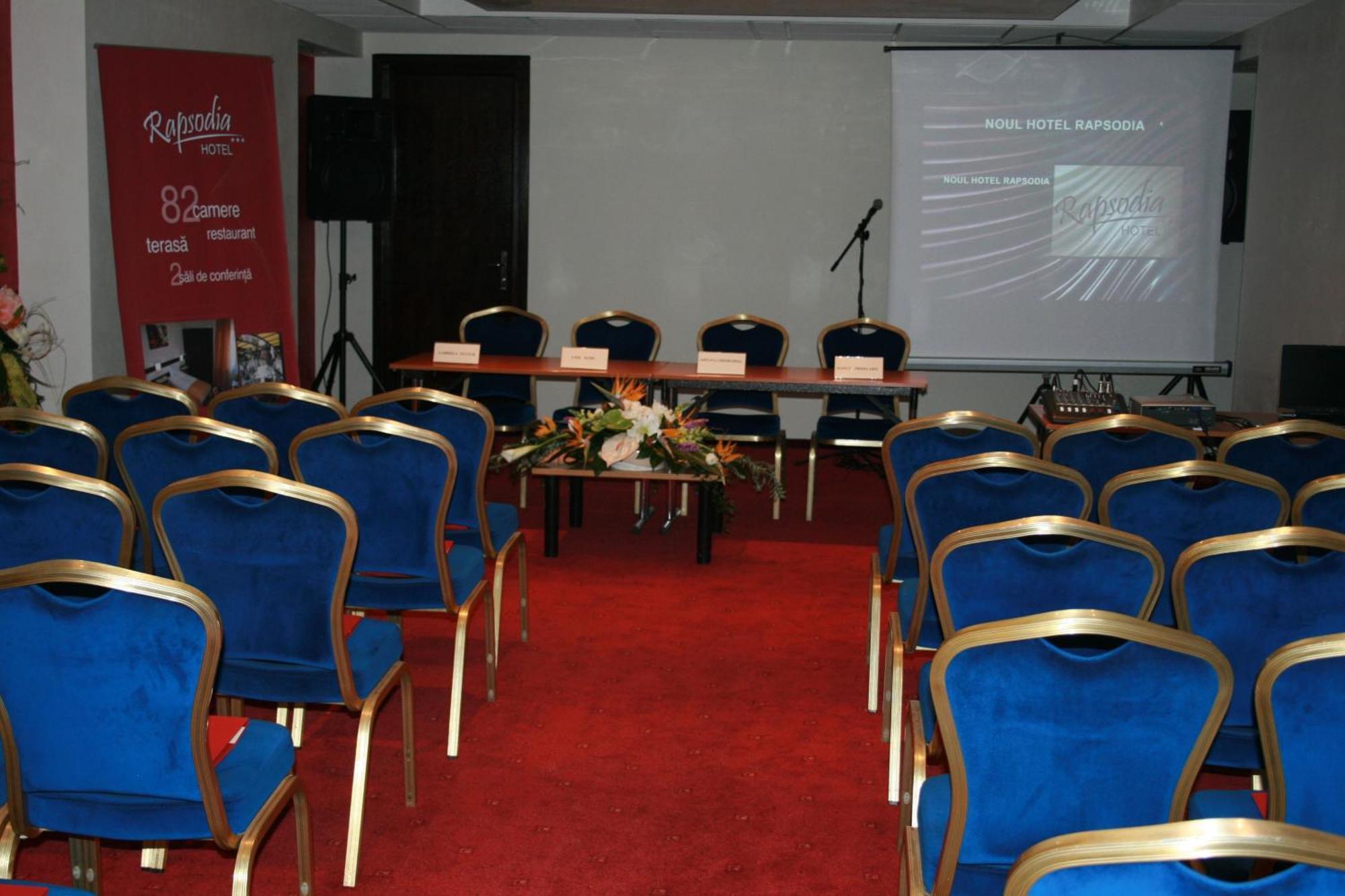 Hotel Rapsodia City Center Botoşani Faciliteiten foto